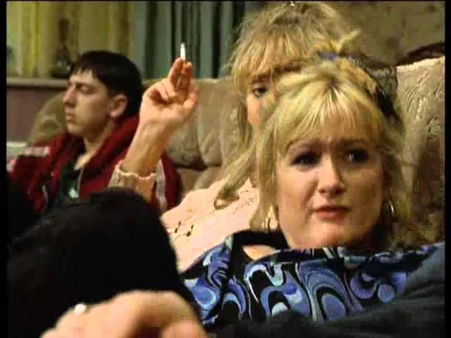 Royle Family  Corn beef fart