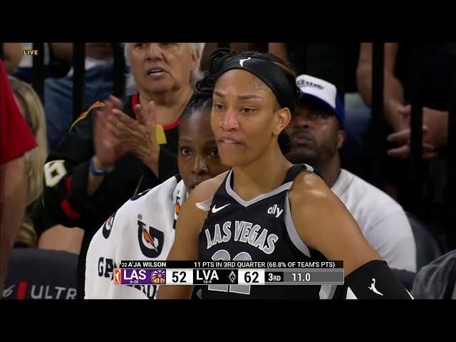  TECHNICAL: A'ja Wilson, Becky Hammon, FURIOUS With Ref's OBVIOUS Foul Call. Curses Ref From Bench