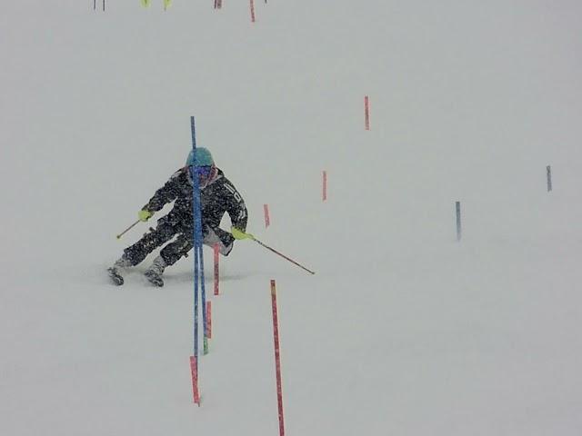 Educative slalom exercises for young ski racers