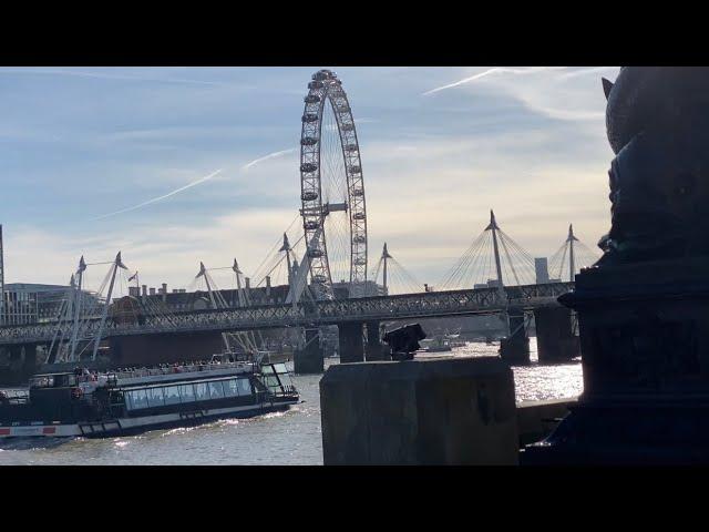 Tour of London Embankment Pier / London Thames Clipper / London Eye [4K HDR]