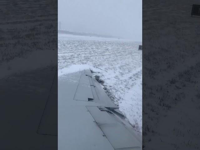 Plane slides off runway at Chicago airport during snowstorm | ABC7