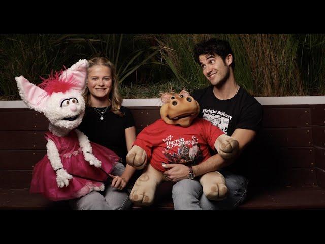 Darren Criss - I Want a Hippopotamus for Christmas (With Darci Lynne and Petunia)