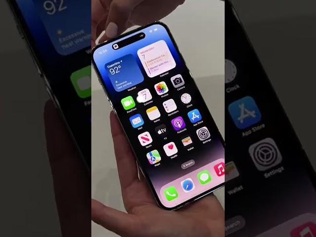 Dynamic Island on iPhone 14 Pro - Hands On