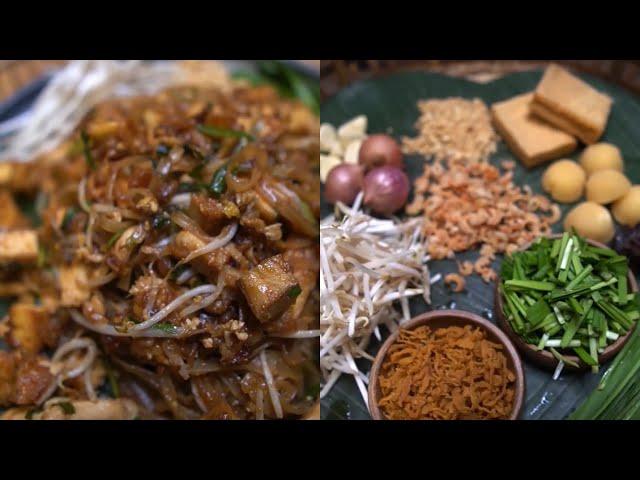 How to make Easy Pad Thai | Recipe | Savory Tangy Comforting Noodle Dish #padthai #recipe #thaifood