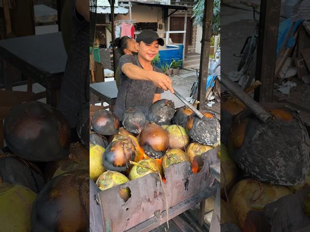 Must Try! Roasted Hot Coconut Water in Indonesia