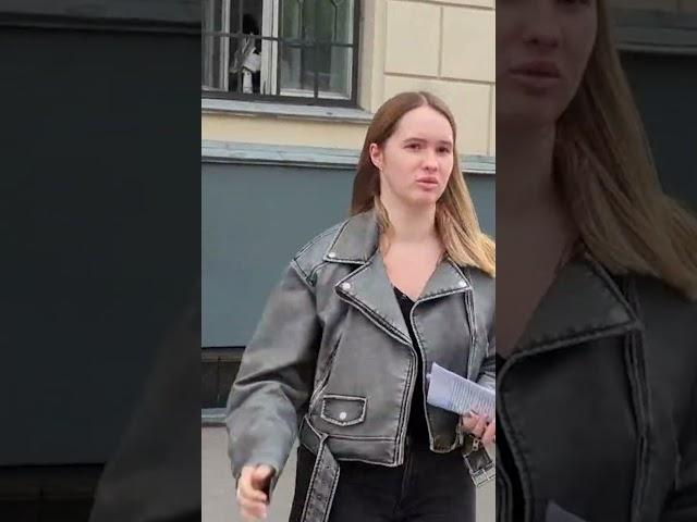 Обвиняемый сбежал из суда. Полиция активно преследует #полиция #юмор #москва  #shorts