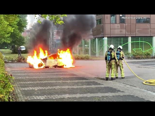 Autobrand brandstichting in Assen