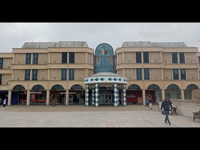 Weston super-Mare. -  Centre and mini Shopping