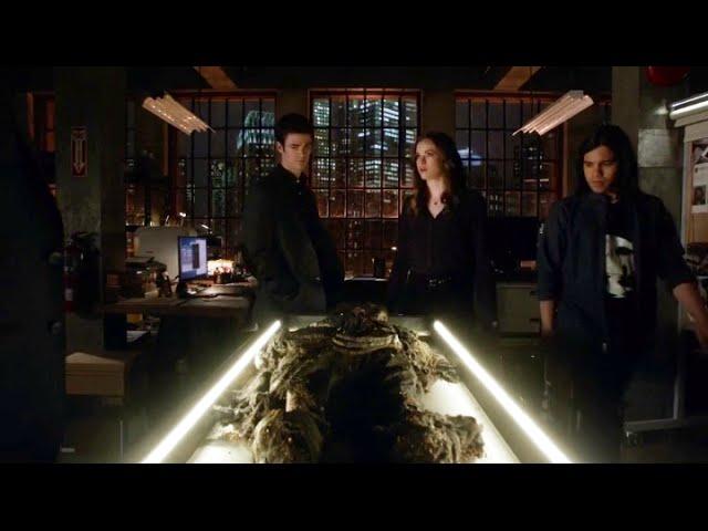 The Flash 1x19 Team Flash sees the Real Harrison wells Body