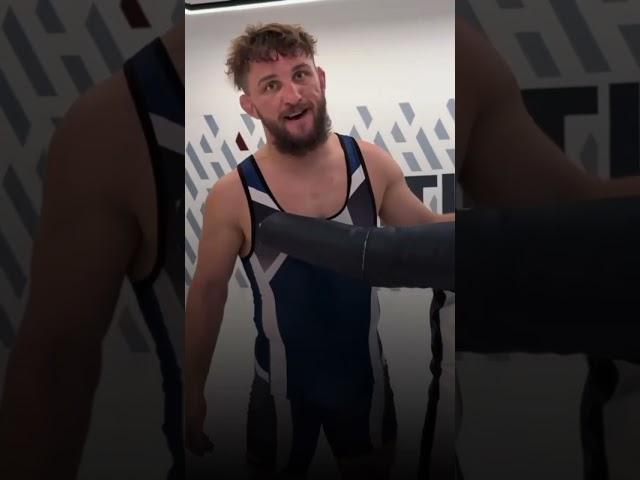 Влад Ковалёв показал как будет бросать Александра Шлеменко #белаз #rcc #topdog #mma #кулачка #тамаев
