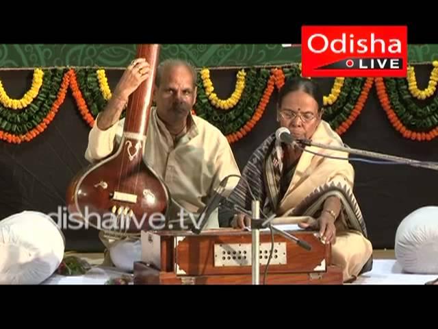 Shyamamani Devi - Lajare Sarigali Aaja - Odissi Vocal Song | OdishaLIVE