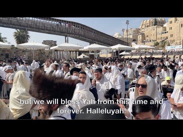 ISRAEL NOW! | Jews Pray in MASS for the Final Redemption