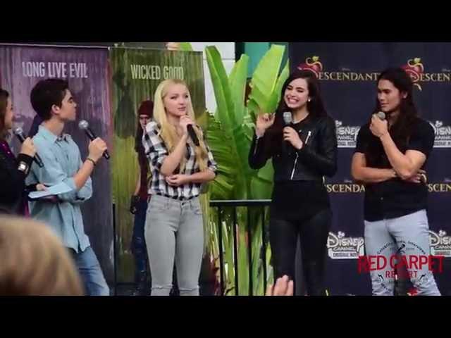 Full Event: Downtown Disney #DescendantsFanEvent #Descendants Dove, Cameron, Sofia, Booboo