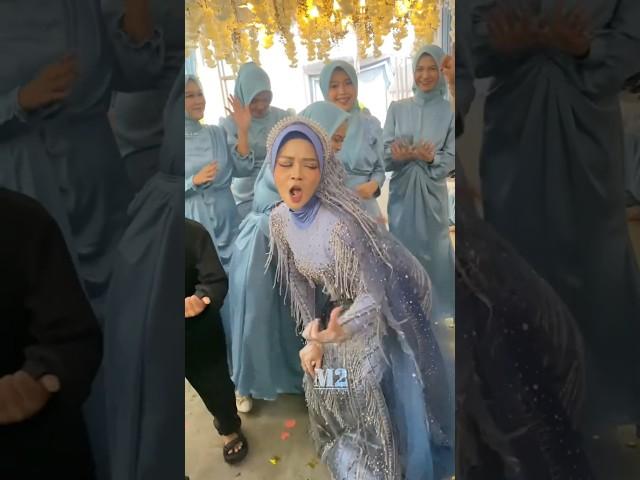 goyangan pengantin wanita bikin heboh ‼️‼️‼️ #pengantinviral #goyang #joget #heboh #nikah #manten