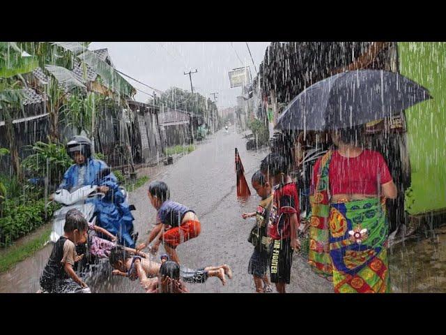 Walking in Heavy Rain Near a Beautiful Canal in Kerala / ASMR Heavy Rain Sounds for Sleeping & Relax