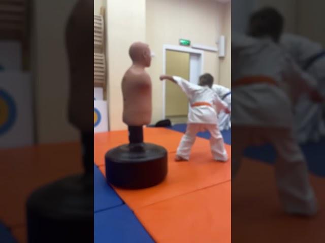 Вертушка в киокушинкай каратэ