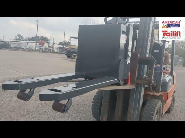 Forklift moving  a pallet jack #shorts