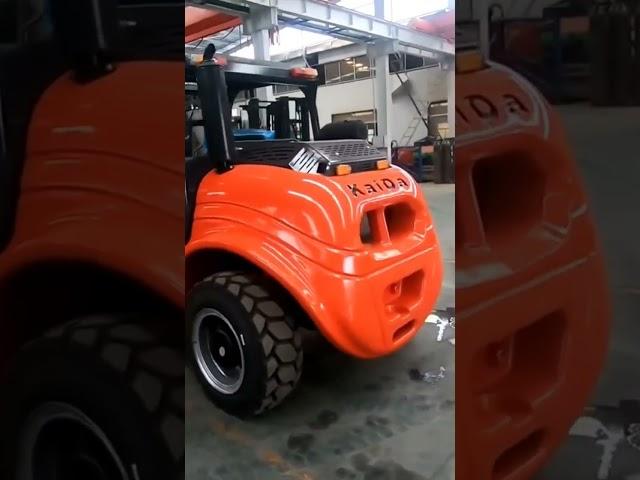 Customized all terrain forklift with ultra-low body #4x4 #offroadforkliftmanufacturers