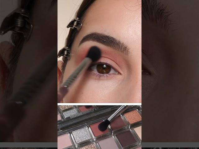 Fall Soft Glam Eyeshadow Tutorial using the Huda Beauty Icy Nude Palette #eyeshadow #eyemakeup