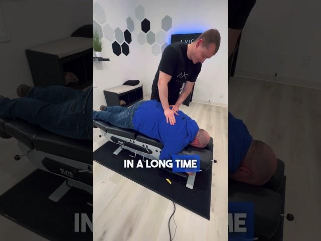 The loudest mid back crack in history!  #holymoly #cracked #chiropractor #chiropractic #adjustment