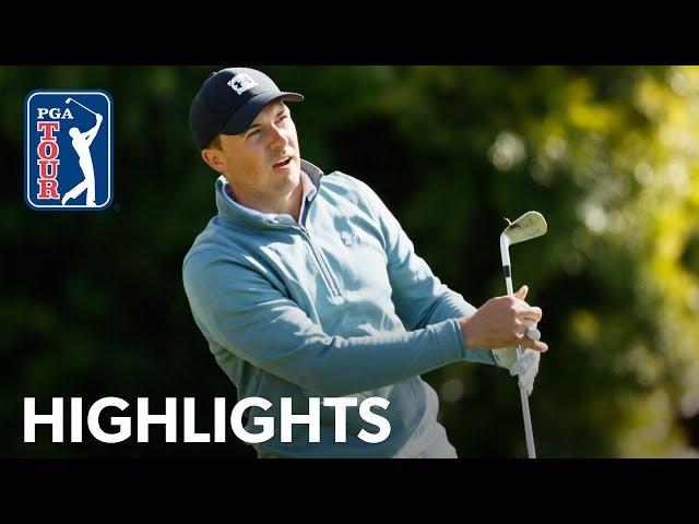 Jordan Spieth holes approach for eagle at AT&T Pebble Beach | 2021