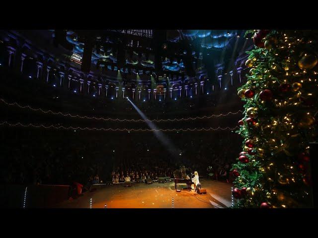 Freya Ridings - Christmas In Your Arms (Live at the Royal Albert Hall)