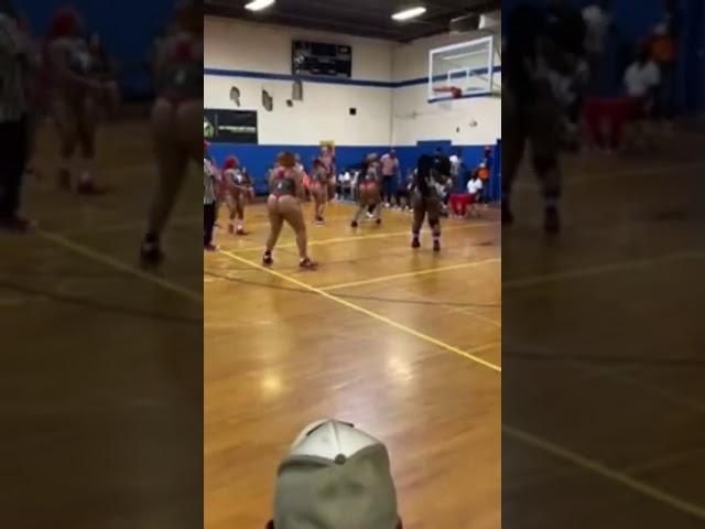 Buns and Basketball  #shortvideo #comment #basketball