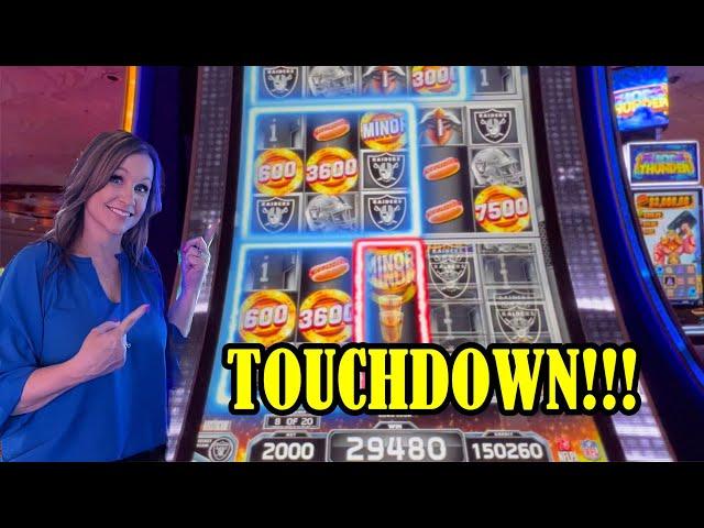 Wow! Winning BIG on the NFL Super Bowl Jackpots Slot Machine!in Las Vegas! #nfl