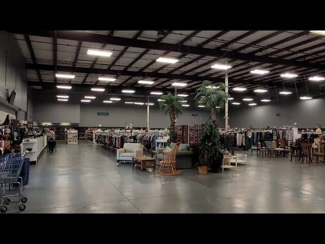 LOTS of NEW INVENTORY! Thrift with me! Indian Rocks Thrift Center!