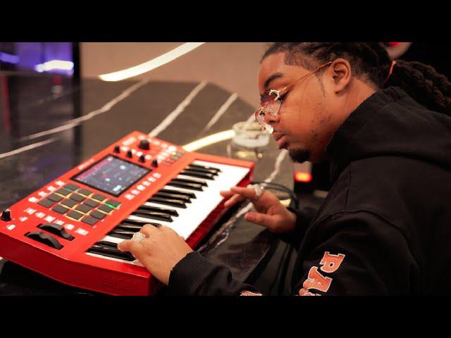 Chopsquad Dj On the MPC Key 37 | Akai Professional