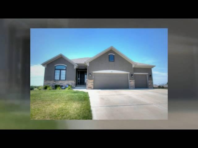 House for sale in Raymore, Missouri 4 bed 3 bath