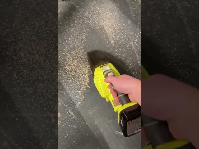 Ryobi Evercharge Hand Vacuum in action! P714TH Ultimatetoolreviews.com