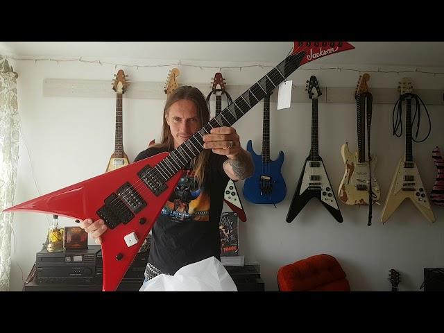 Unboxing Jackson 2018 PRO SERIES KING V™ KV, EBONY FINGERBOARD, FERRARI RED