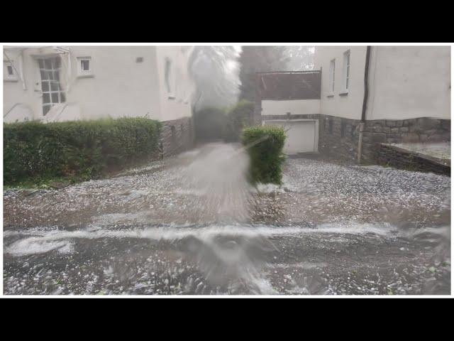 Schweres Unwetter trifft Detmold, NRW, Deutschland - 27.6.2024