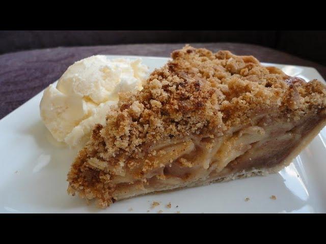 Classic Dutch Apple Pie