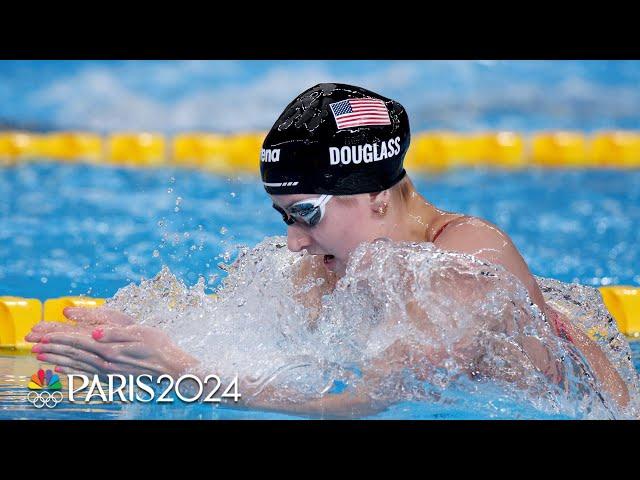 USA's Kate Douglass, in her second final of the night, gets silver in 200m breaststroke at Worlds