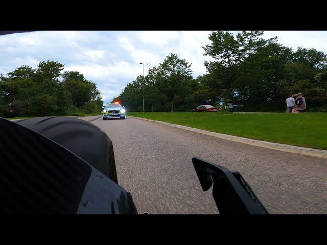 Kawasaki z1000 vs Swedish Police #4