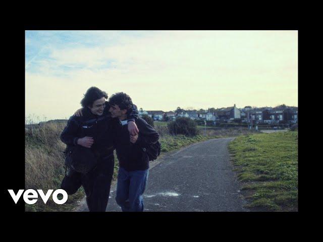 The Libertines - Merry Old England (Official Video)