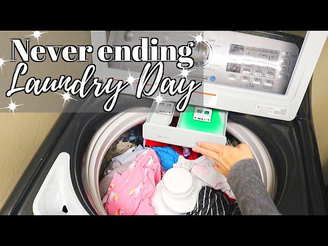 ALL DAY LAUNDRY DAY // CLEANING MOTIVATION // CLEANING MOM