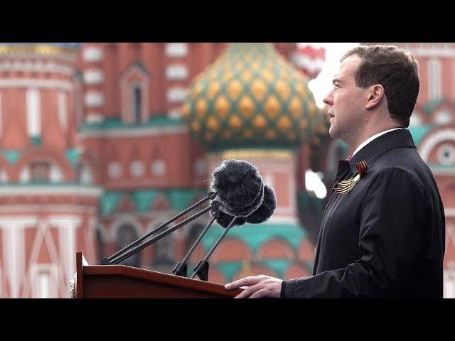 Russian Anthem - 9th May 2011 Victory Day Parade