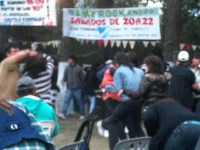 bailando rock en el festival.alfredoelunico mov