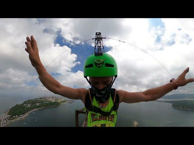 Guy Base Jumping Faces a Tension Knot Situation