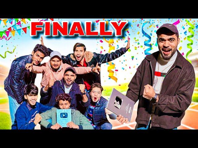 Team Ko Diya Surprise  | Finally Silver Play Button Aagya ️ | #irfandreamer #teamdreamersvlog