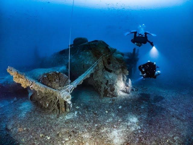 B-17 "Flying Fortress" wreck - Vis island, Croatia. HQ footage from inside & outside.