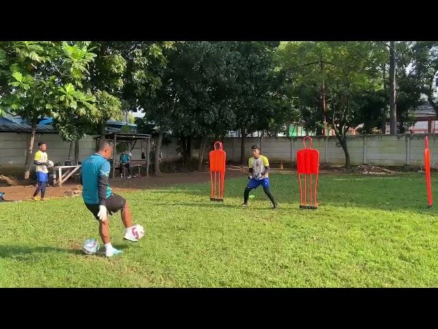 latihan kiper team Persikota.....