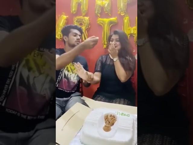 Tatti Cake दोस्तों का Birthday Party Prank #ytshorts