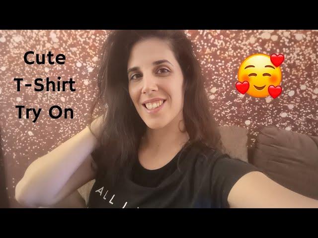 Cute T-Shirt Try On | Brunette Natural Woman 30's | Toned curvy