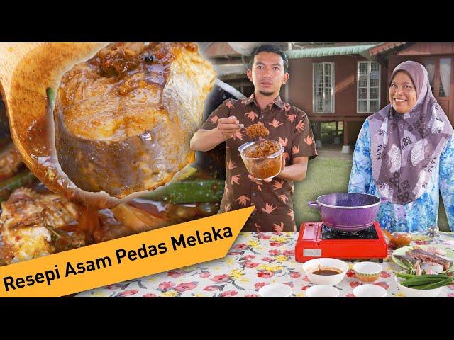 Asam Pedas Melaka Masak Guna KELAPA BAKAR? Apa Rasanya | Resepi Tok Melaka