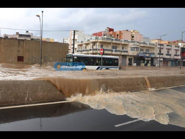 Pluies diluviennes Dakar encore sous les eaux