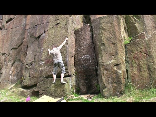 Wilton 1 - Arete Stand - (problem 14) - (5)